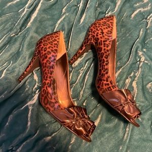Sexy cheetah print heels